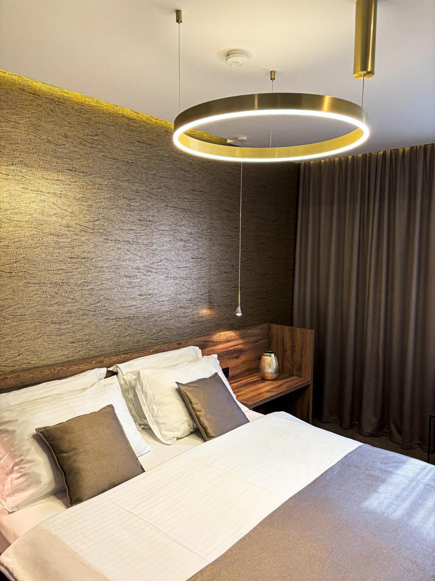 Calma Luxury Rooms Split Exterior photo
